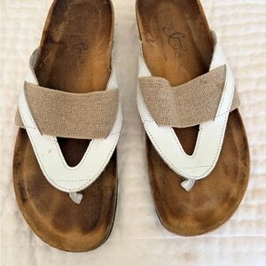 Bos. & Co. White and Beige Women's Sandal Slides